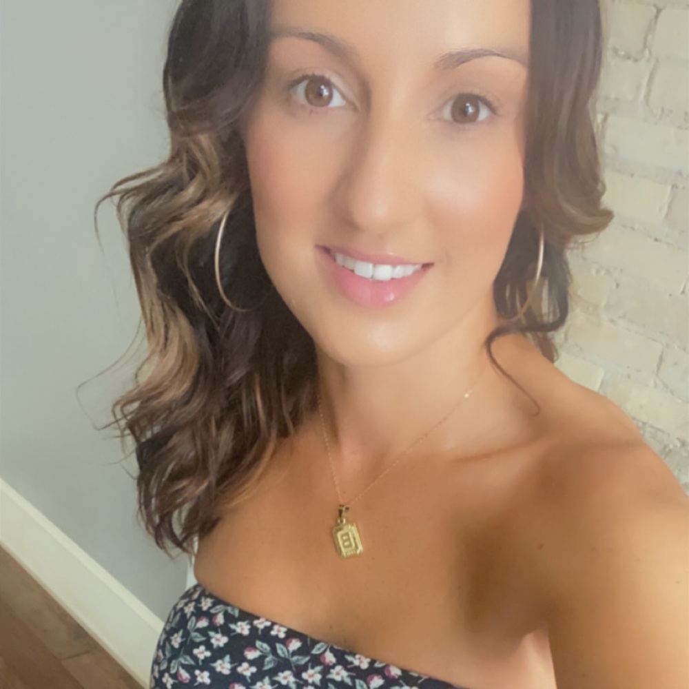 Meet your Posher, Brooke